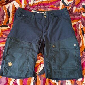Fjallraven navy blue cargo Abisko hiking shorts, women's size 29